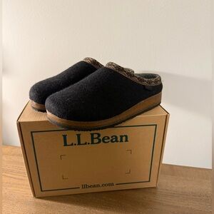 L.L. Bean Black and Tan Slip-Ons size 9
